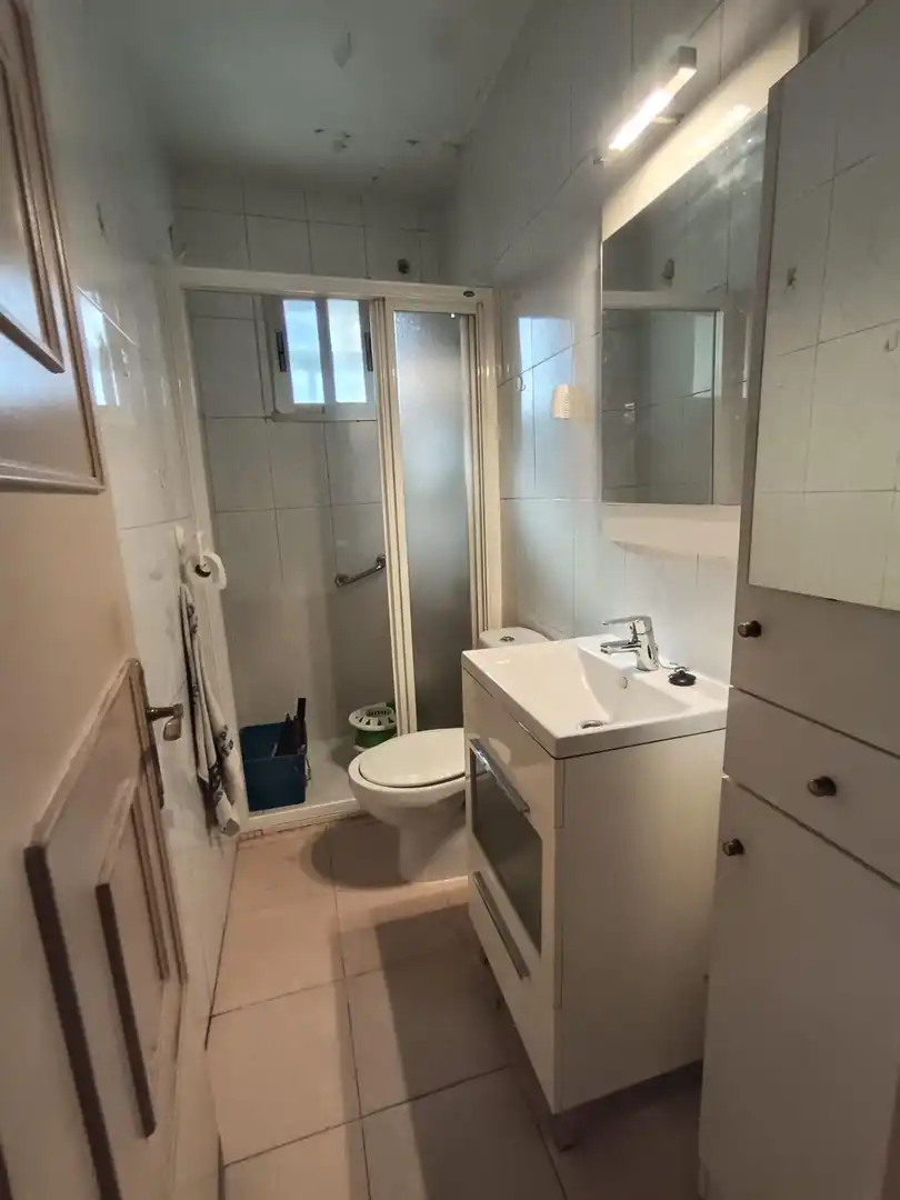 Baño de Piso en venta en Madrid con Calefacción y Alarma
