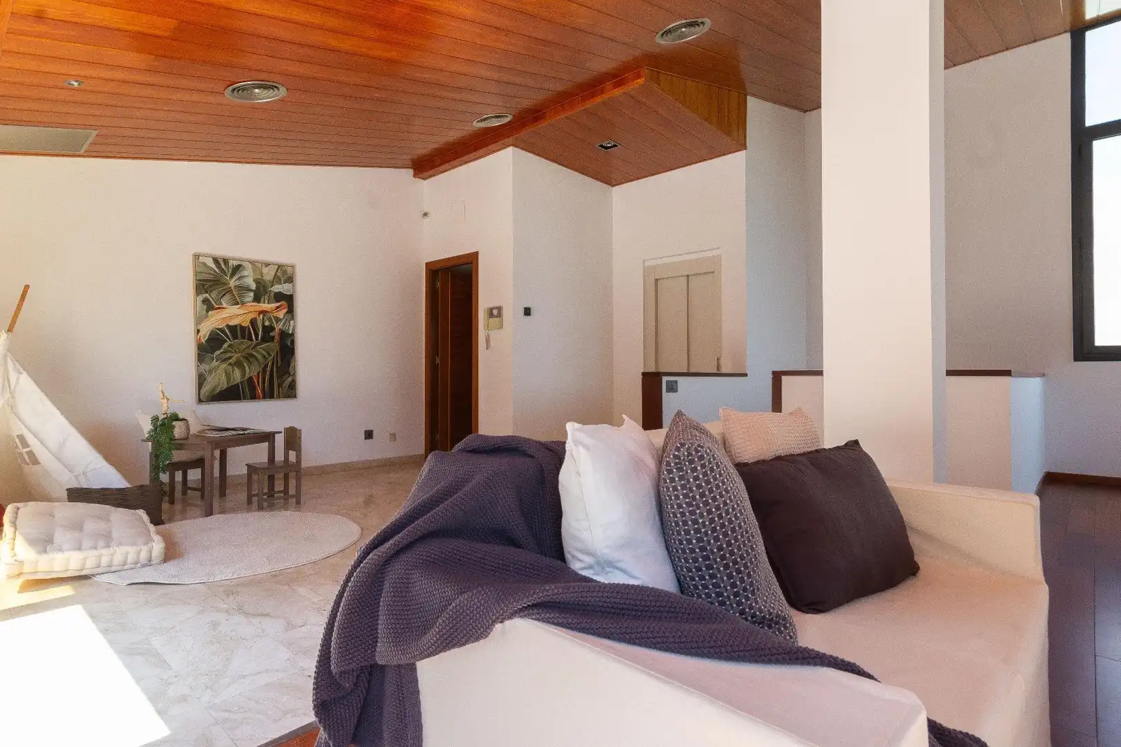 Sala de estar de Casa o chalet en venta en Cerdanyola del Vallès con Aire acondicionado, Calefacción y Jardín privado