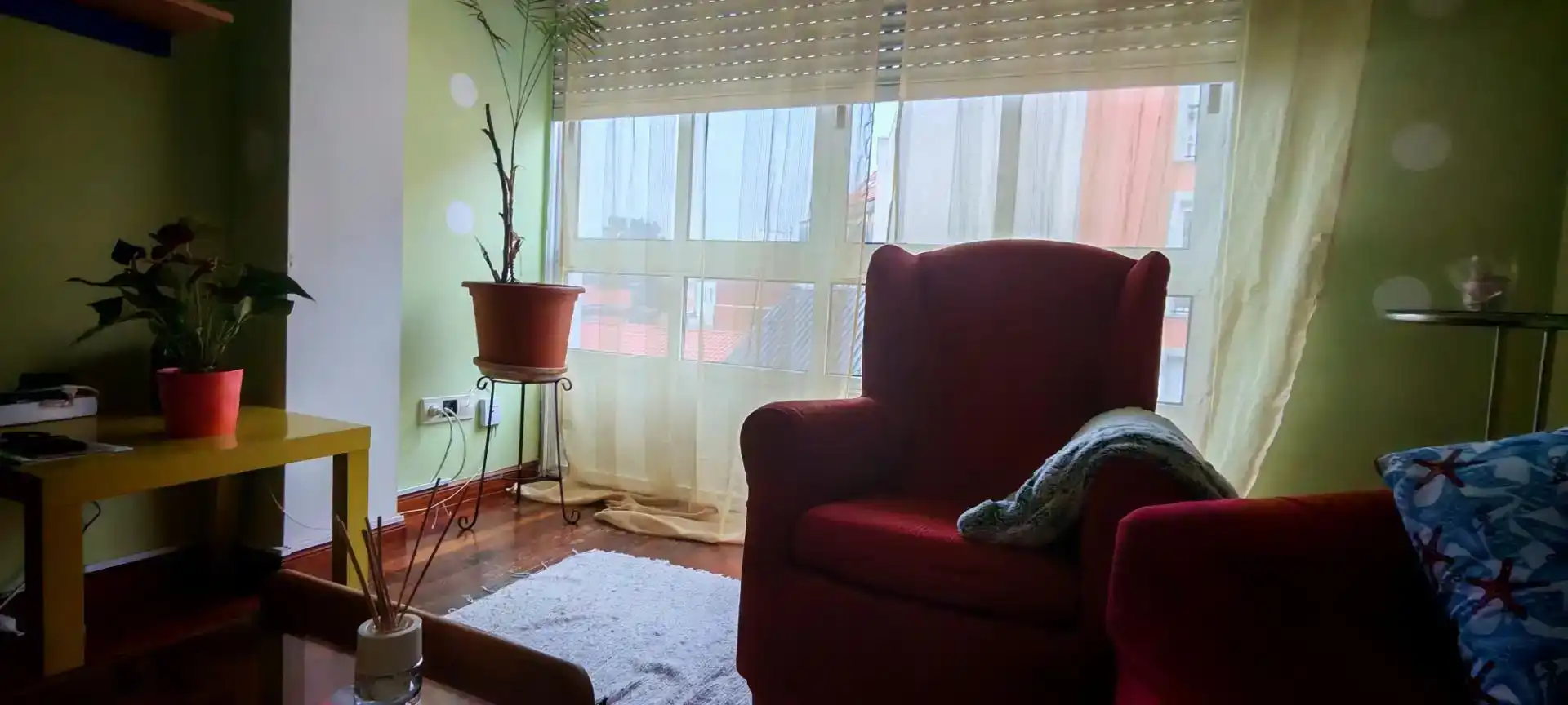 Living room of Flat for share in Narón  with Parquet flooring, Storage room and Furnished