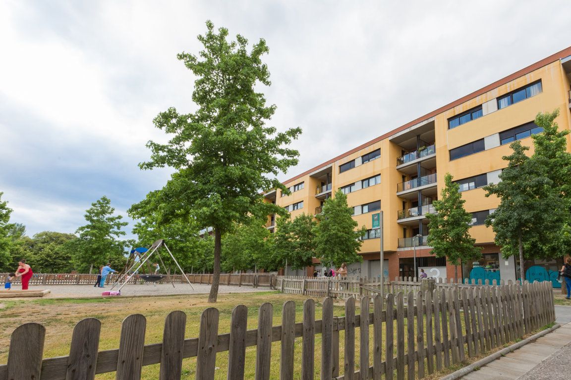 Vista exterior de Dúplex en venda en Girona Capital amb Calefacció, Parquet i Terrassa
