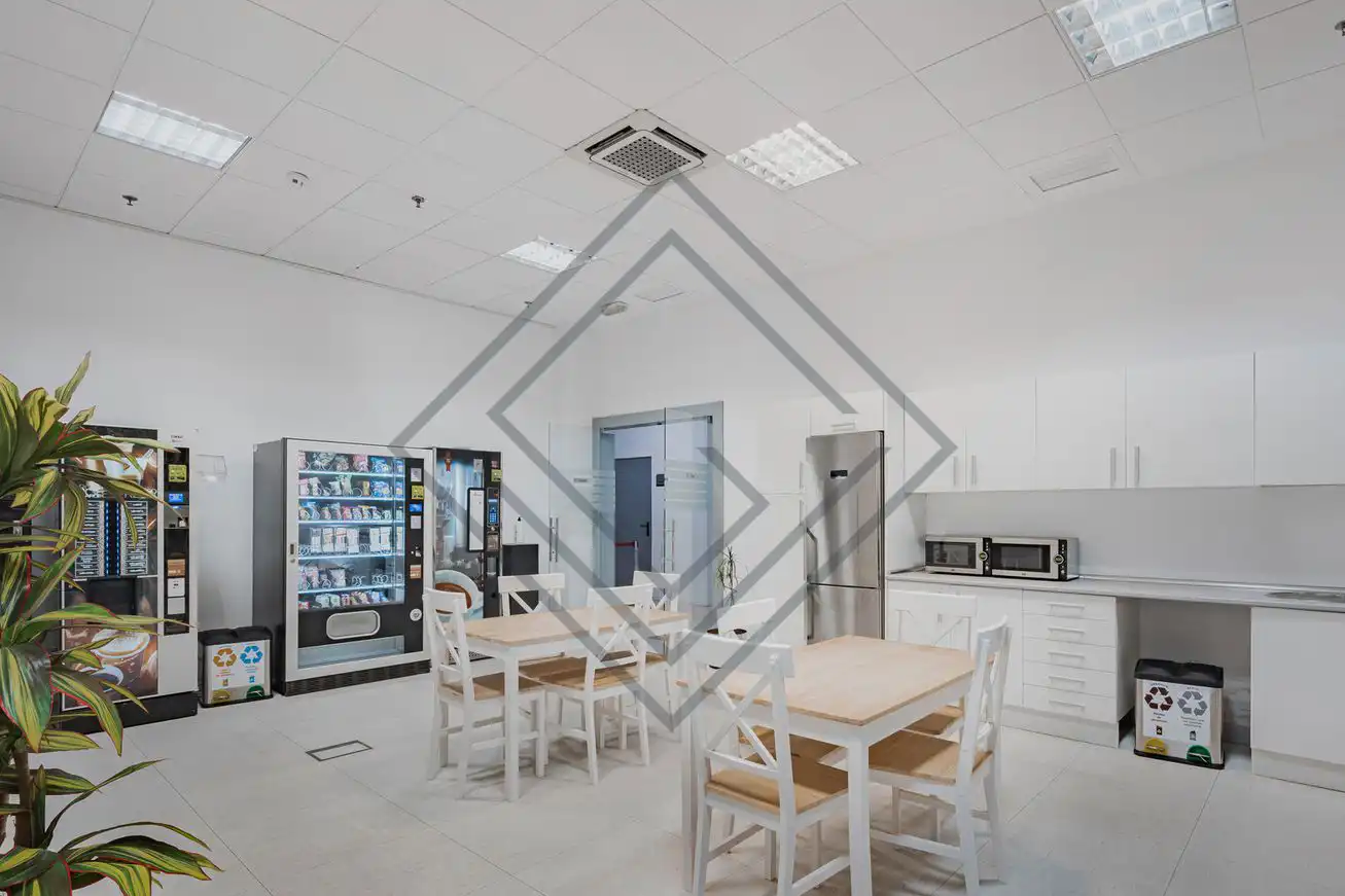 Bureau avec ascenseur à louer à Zona Industrial, imagen 14