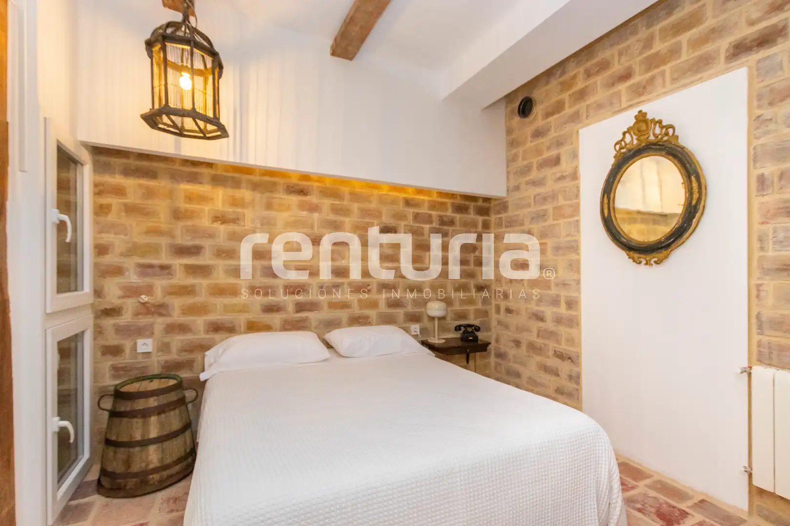 Bedroom of Flat for rent in Valencia  with Air Conditioner, Heating and Furnished