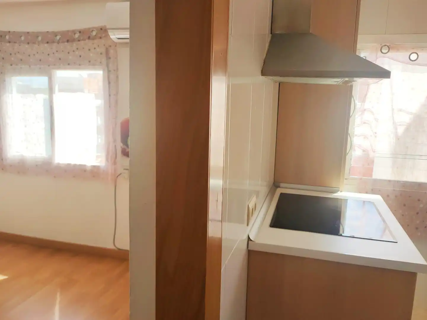 Cuina de Estudi en venda en Salou amb Aire condicionat, Calefacció i Moblat