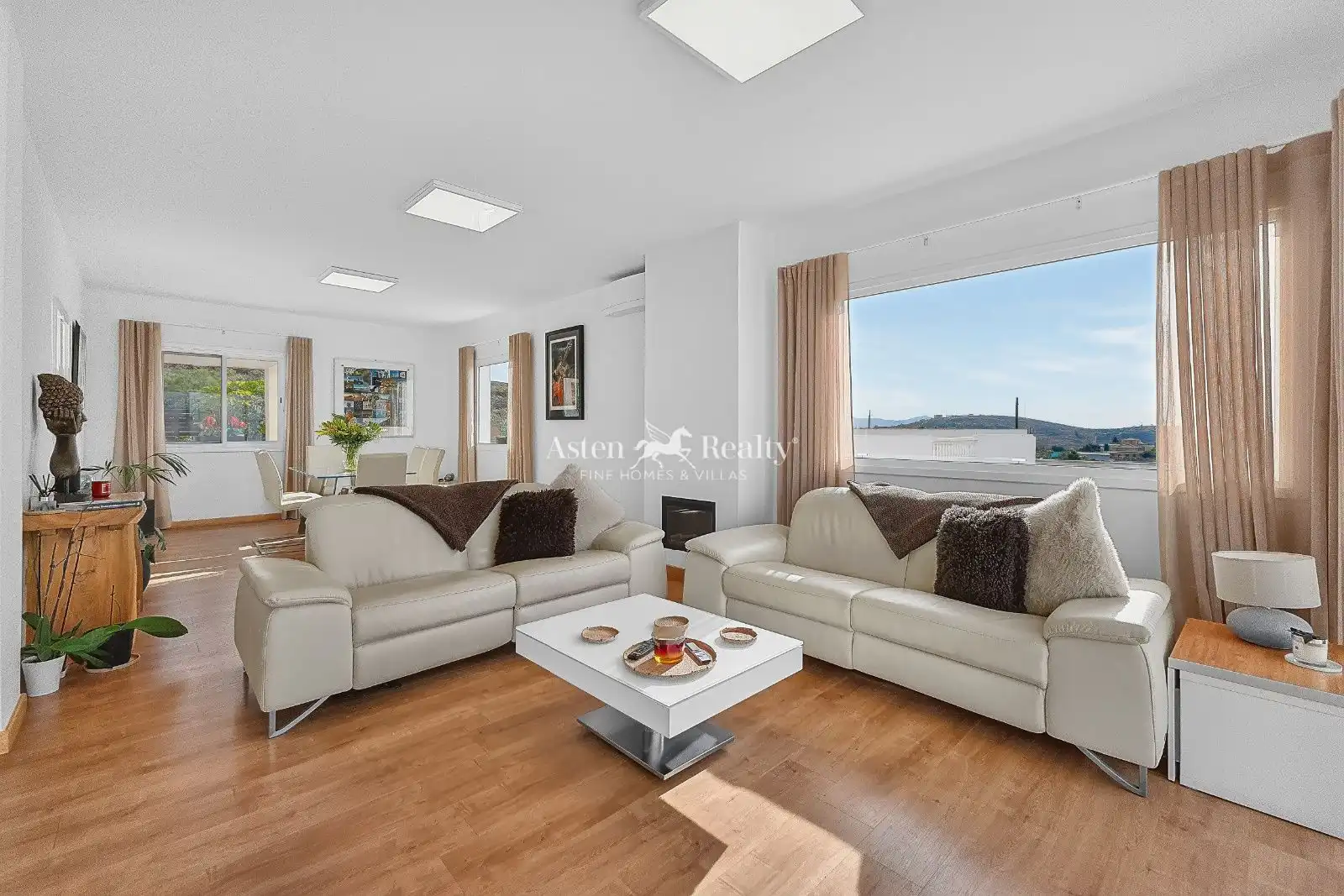 Living room of Houses for sale in La Camella