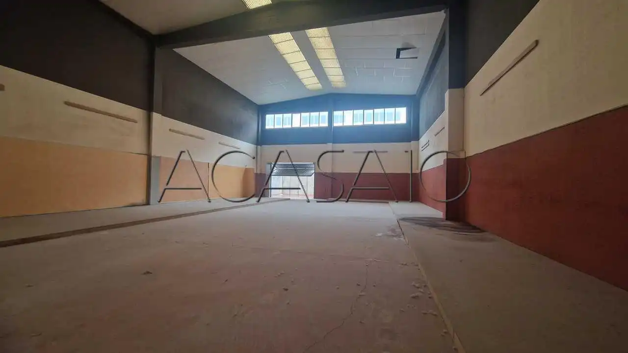 Nave industrial en venta en Ontígola