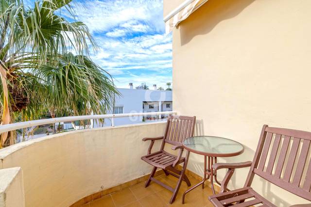 Piso en Venta en La Carihuela - Los Nidos