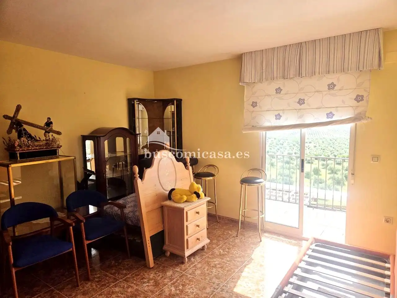Dormitori de Casa o xalet en venda en Jaén amb Aire condicionat, Calefacció i Jardí privat