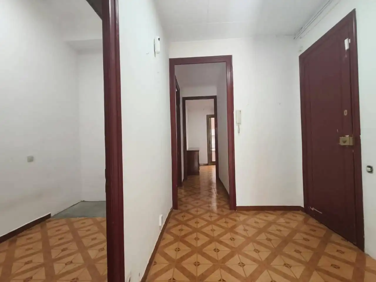 Flat with terrace for sale in Calle Cabestany, imagen 18