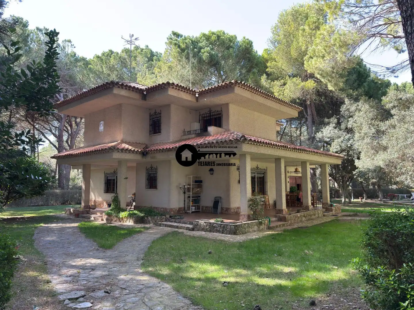 Chalet con terraza en venta en Pedanías - Extrarradio