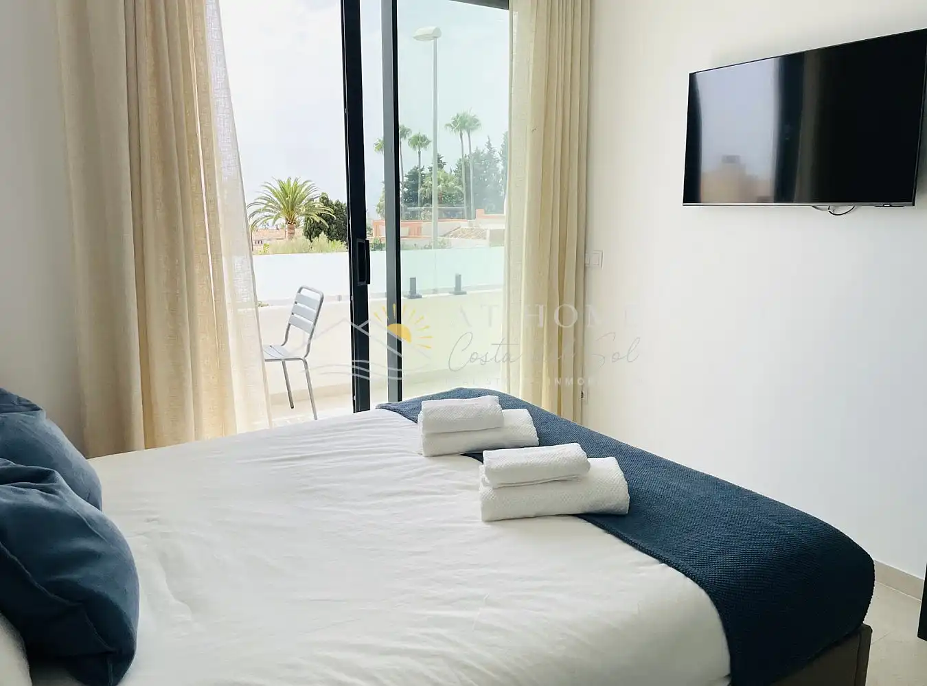 Dormitori de Casa o xalet de lloguer en Nerja amb Terrassa, Piscina i Forn