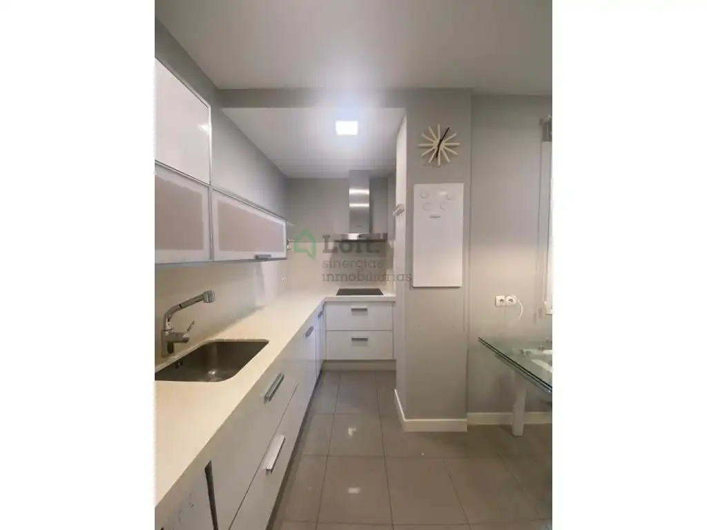 Küche von Wohnung zur Miete in Badajoz mit Klimaanlage, Heizung und Ofen