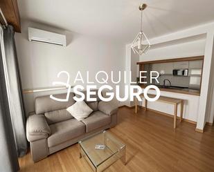 Living room of Flat to rent in  Madrid Capital  with Air Conditioner