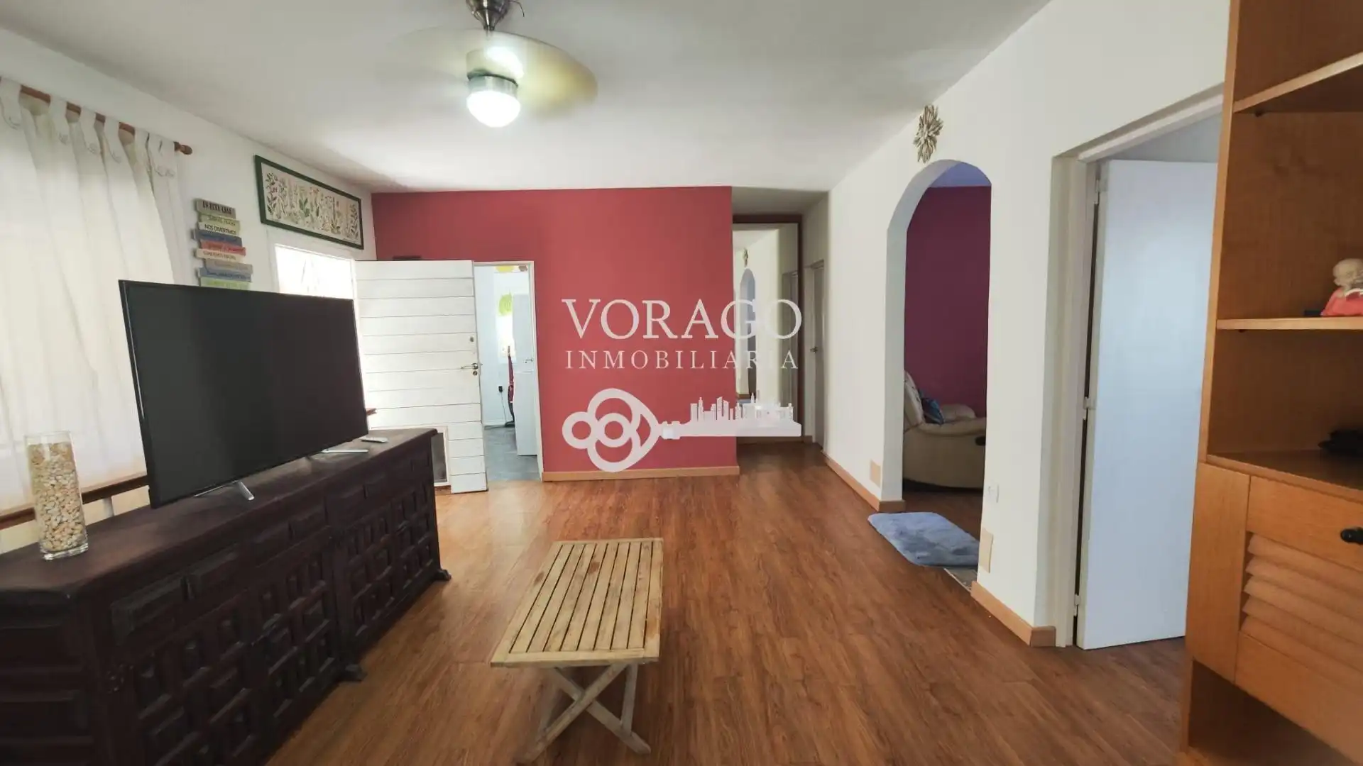 Sala de estar de Casa o chalet en venta en Torrejón del Rey con Aire acondicionado, Calefacción y Jardín privado