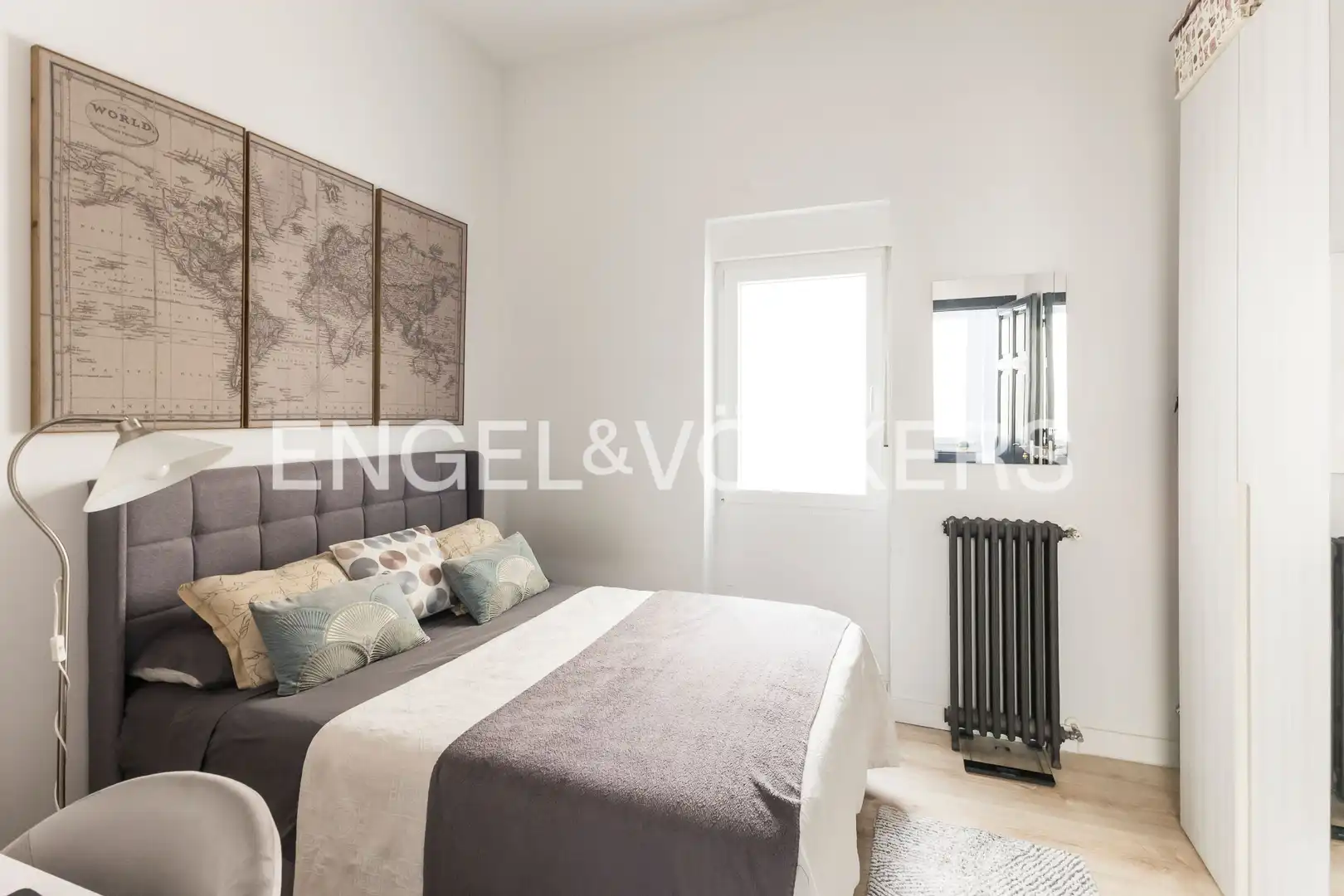 Schlafzimmer von Wohnung zur Miete in Madrid mit Klimaanlage, Heizung und Möbliert