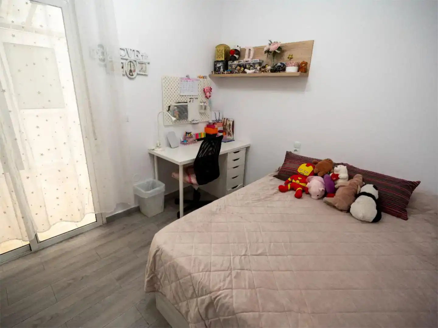 Dormitori de Pis en venda en Torrevieja amb Aire condicionat, Piscina i Balcó