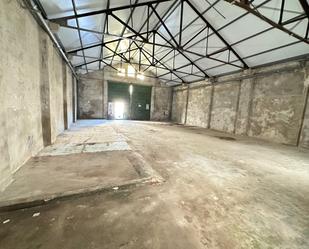 Industrial buildings to rent in San Fernando