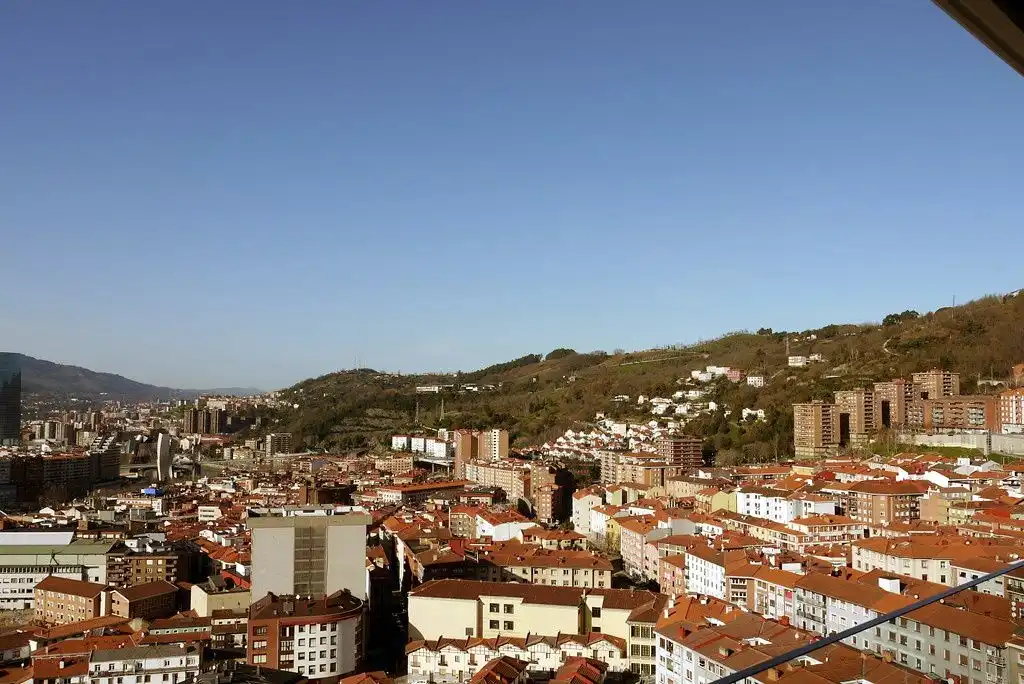 Exterior view of Flat for rent in Bilbao   with Heating, Terrace and Swimming Pool