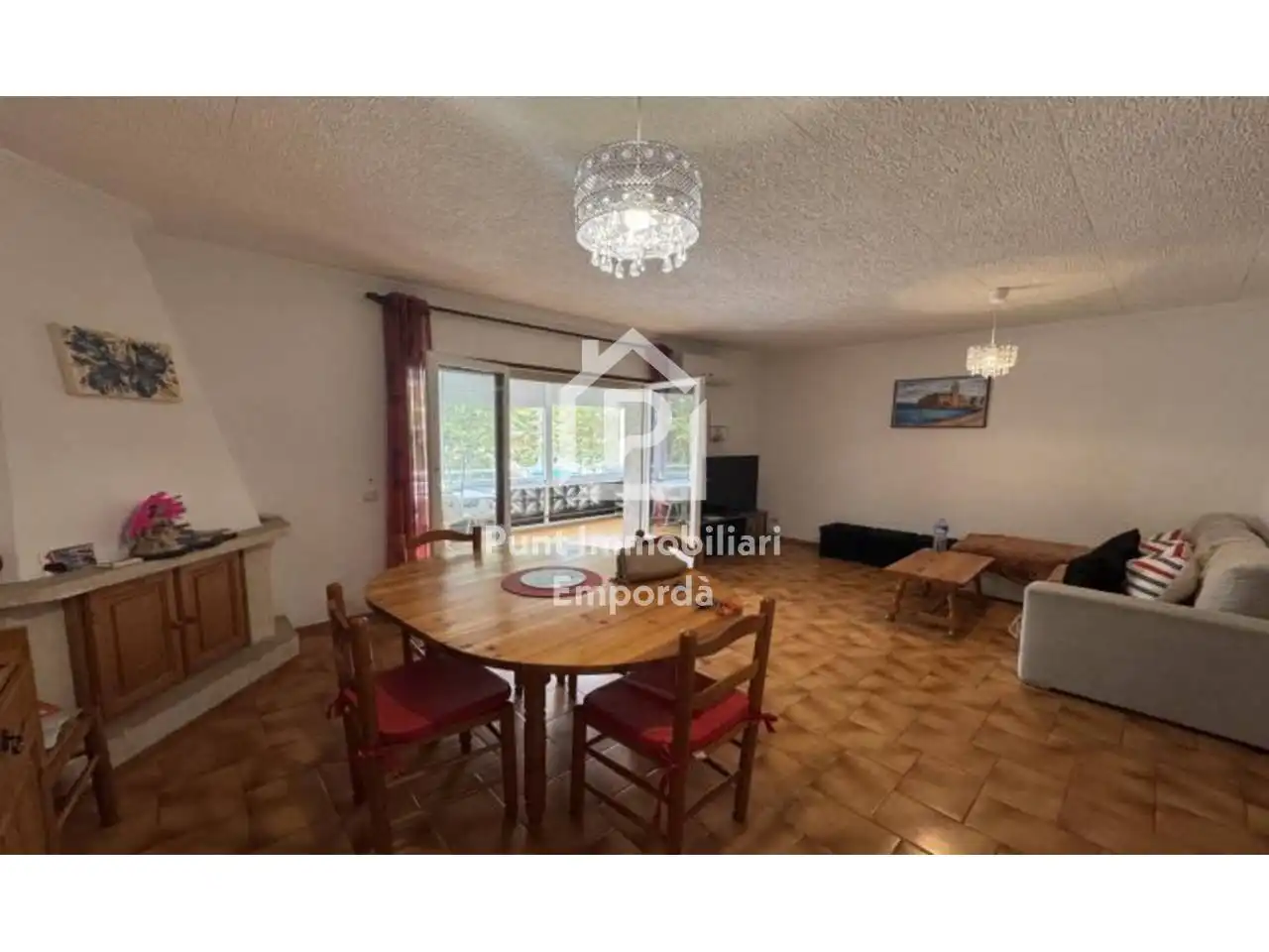 Esszimmer von Wohnungen zum Verkauf in Empuriabrava mit Klimaanlage und Terrasse