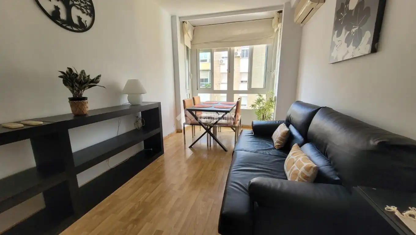 Sala de estar de Piso en venta en Sevilla