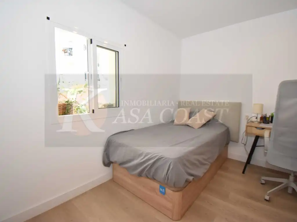Bedroom of Houses for sale in Fuengirola  with Air Conditioner, Private garden and Terrace