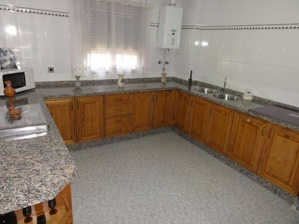 Cuina de Casa o xalet en venda en  Córdoba Capital amb Terrassa i Traster