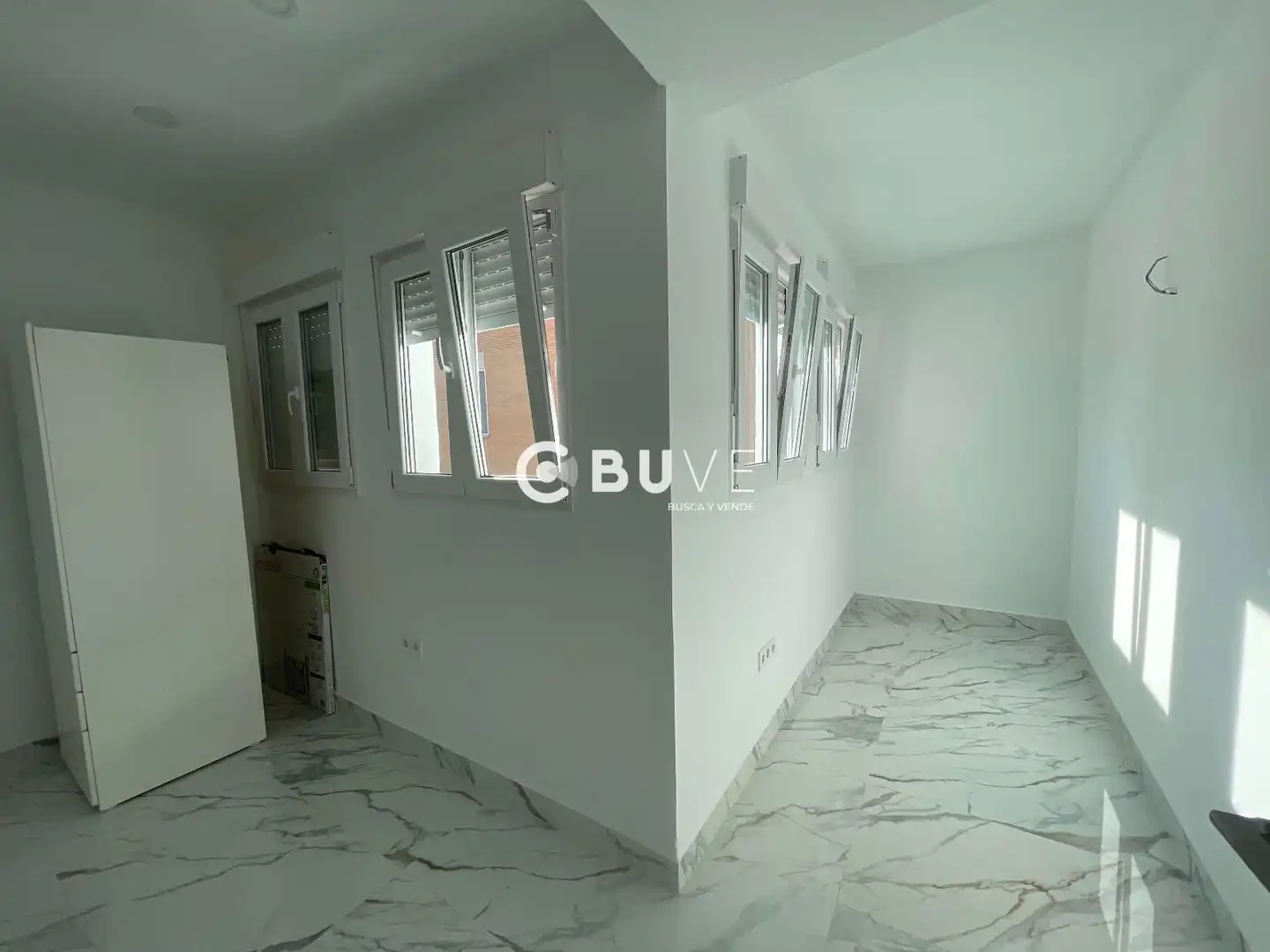 Houses for sale in Sevilla  with Air Conditioner, Terrace and Swimming Pool