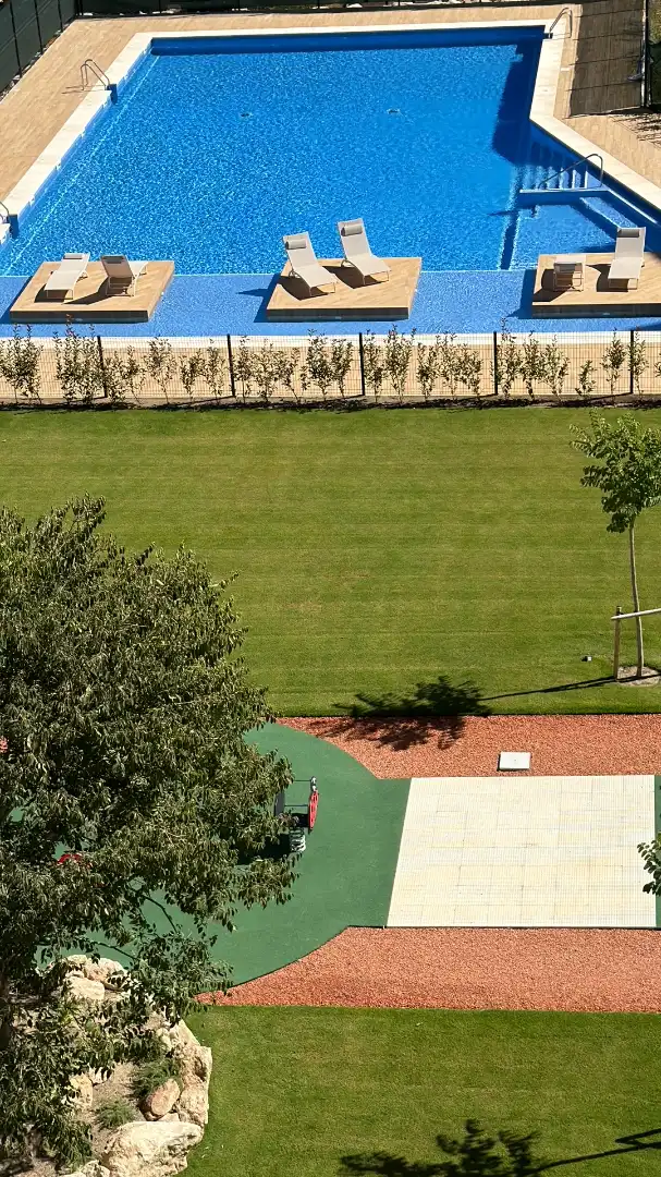 Piso con terraza en alquiler en Avinguda de Salvador Vilaseca, imagen 5