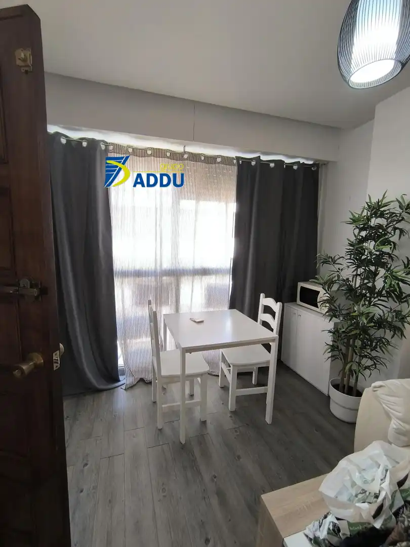 Bedroom of Flat for rent in Sevilla  with Air Conditioner and Furnished
