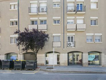 Local comercial en venta en Cr. Vic