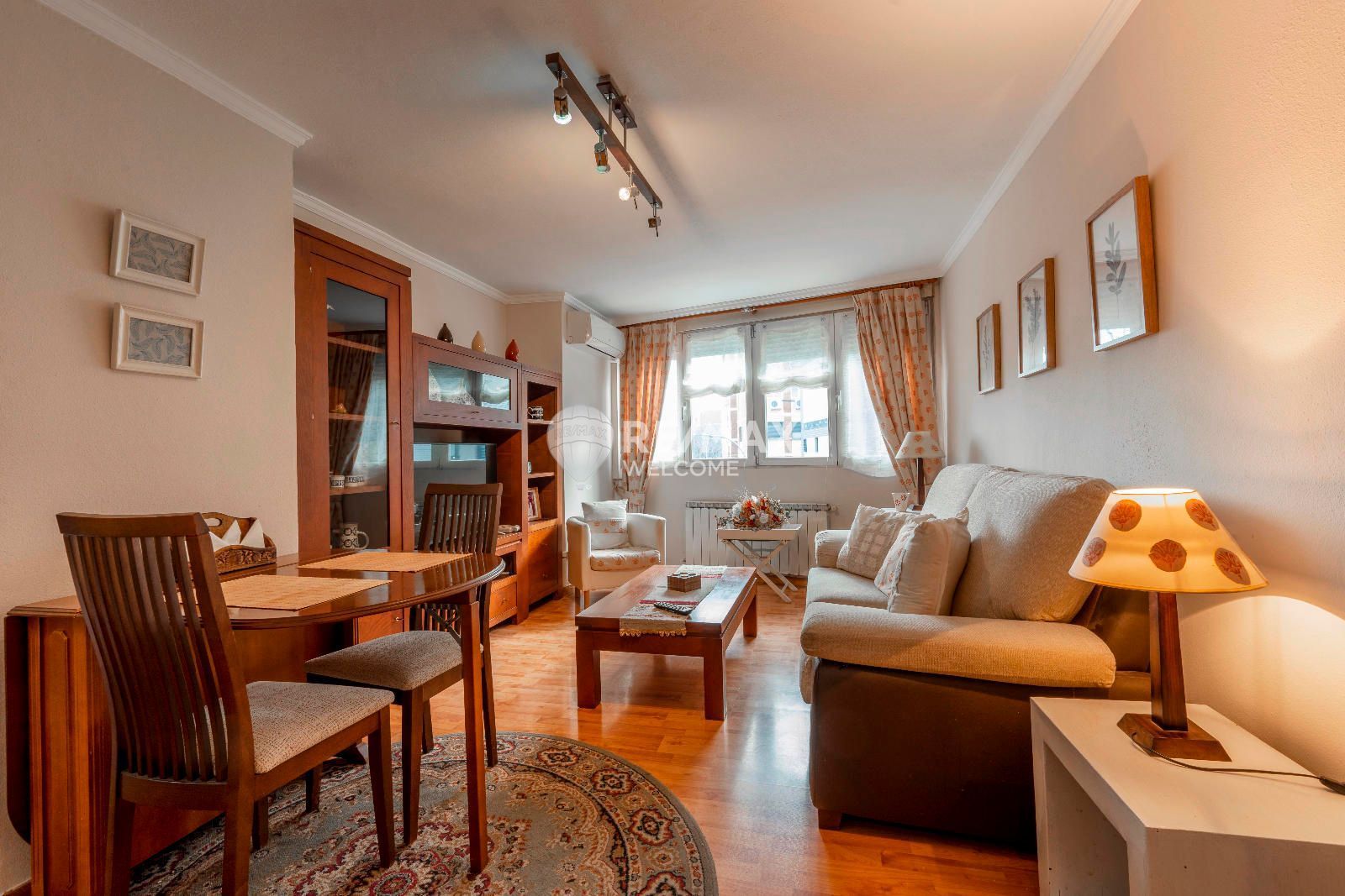 Piso de alquiler en Poeta Blas de Otero, Ventas