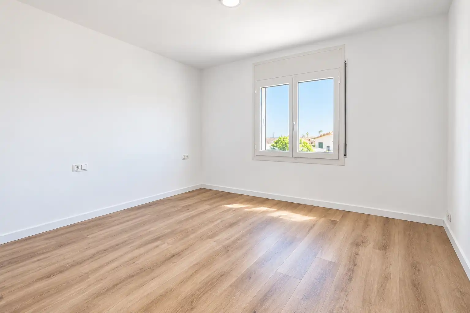 Bedroom of Flat for rent in Verges  with Heating and Terrace