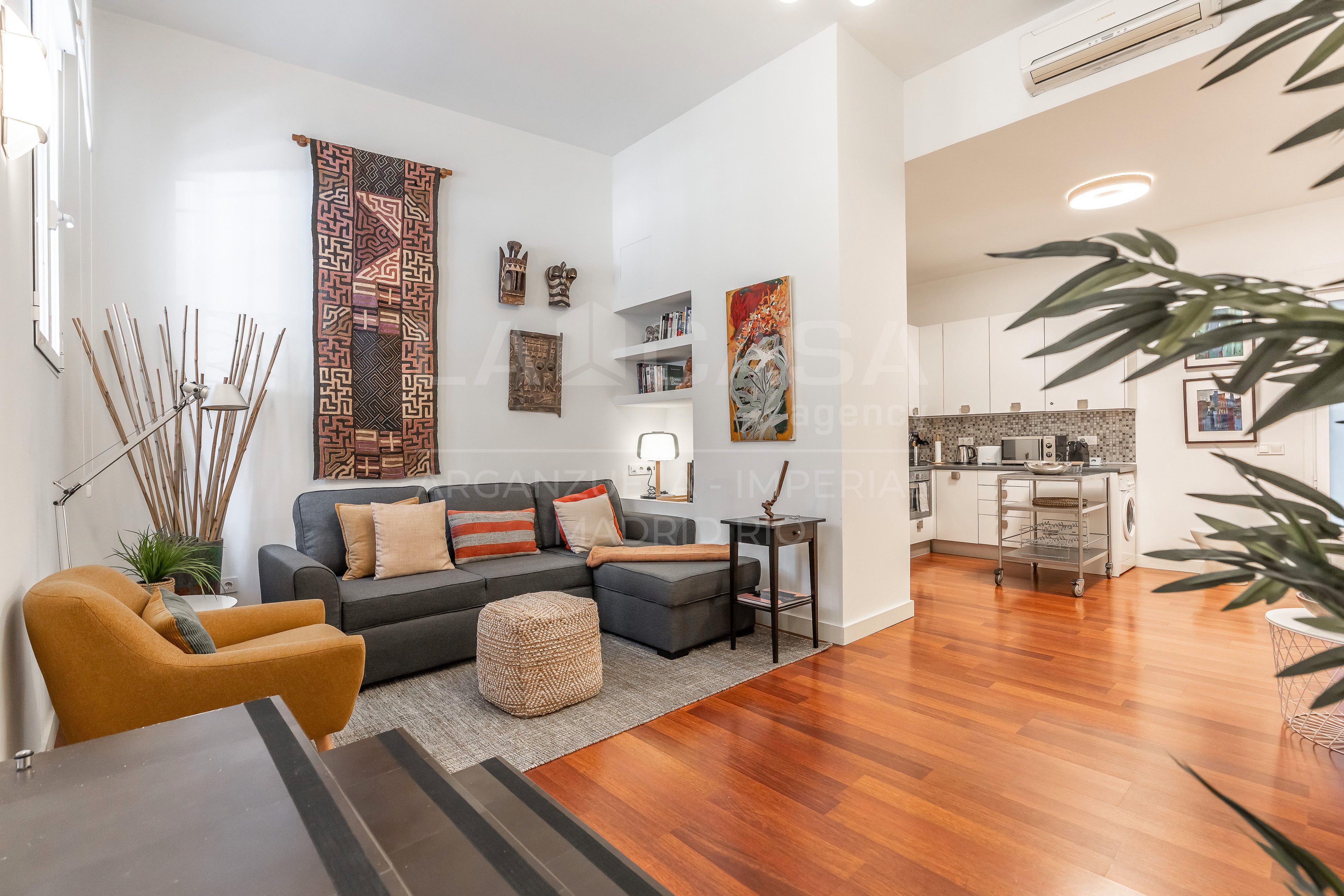 Living room of Planta baja for sale in  Madrid Capital  with Heating