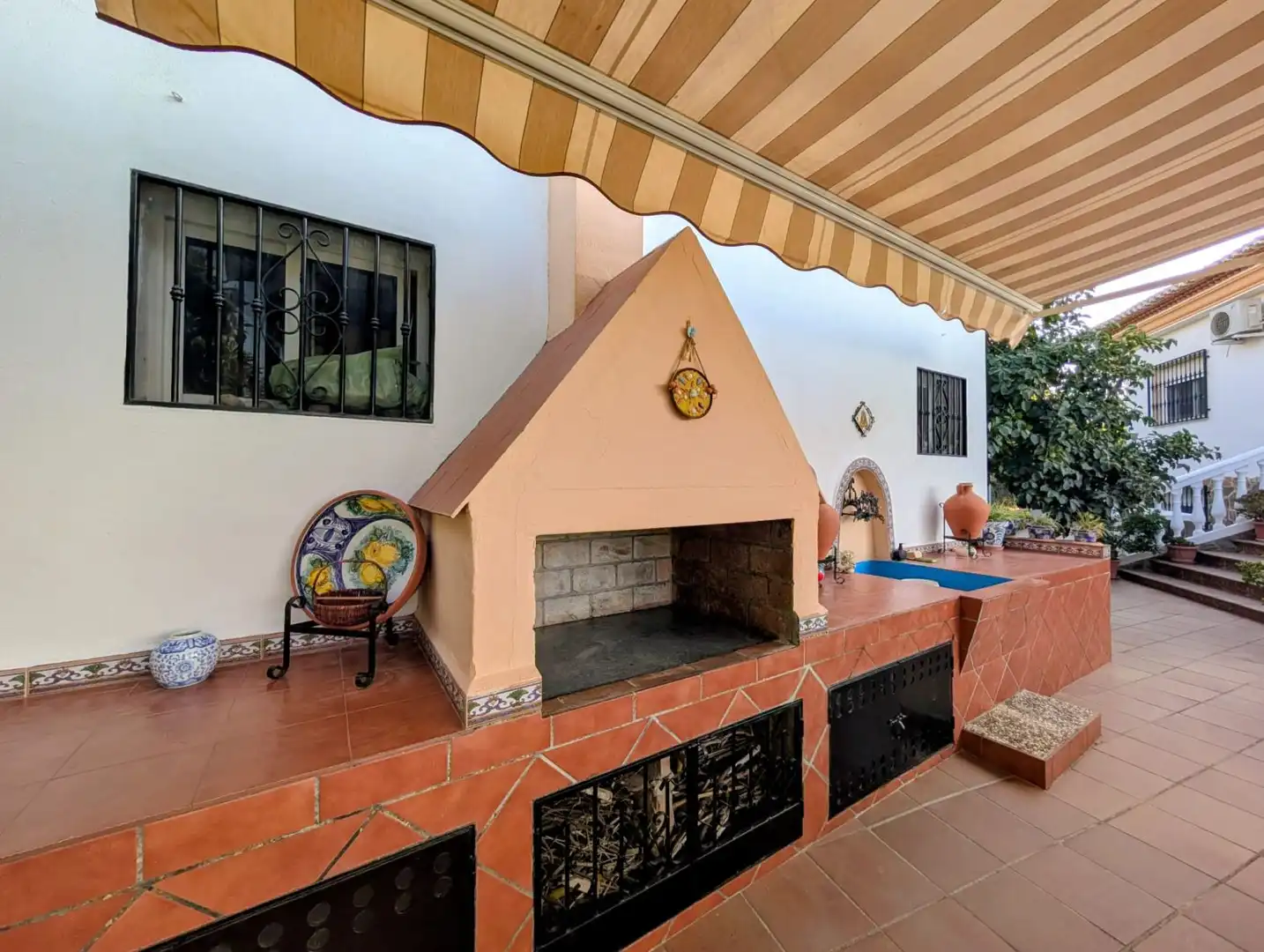 Terrassa de Casa o xalet en venda en Loja amb Aire condicionat, Calefacció i Jardí privat