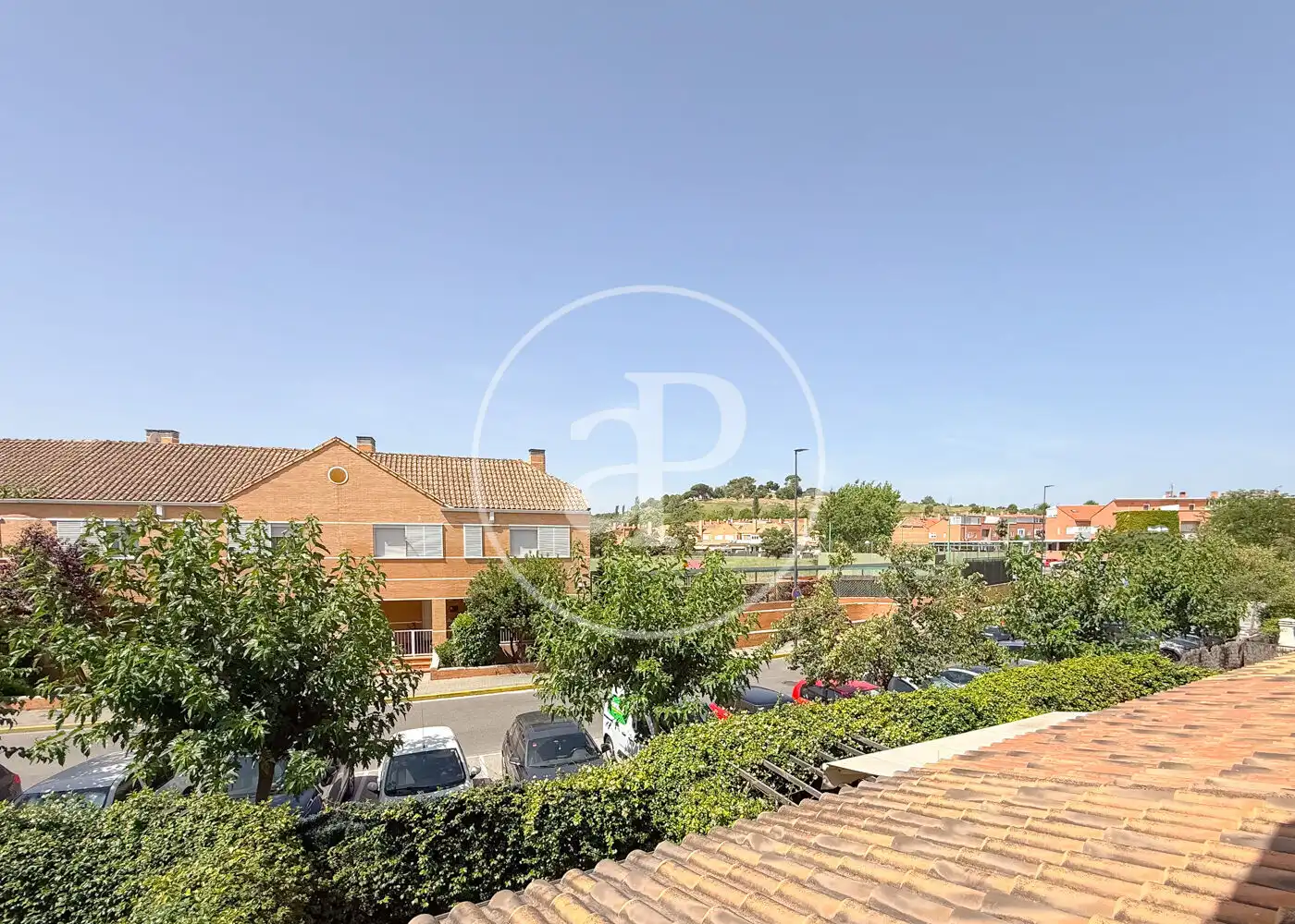 Vista exterior de Casa adosada en venda en Club de Campo amb Aire condicionat, Calefacció i Jardí privat