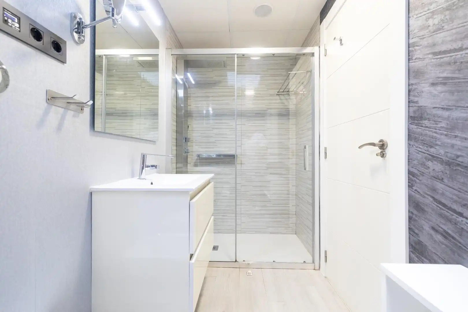 Bathroom of Houses for sale in San Pedro del Pinatar  with Air Conditioner, Heating and Private garden