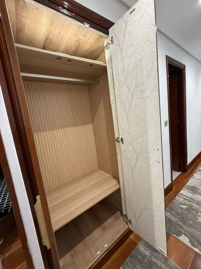 Dormitori de Apartament per a compartir en Bilbao  amb Aire condicionat, Terrassa i Moblat