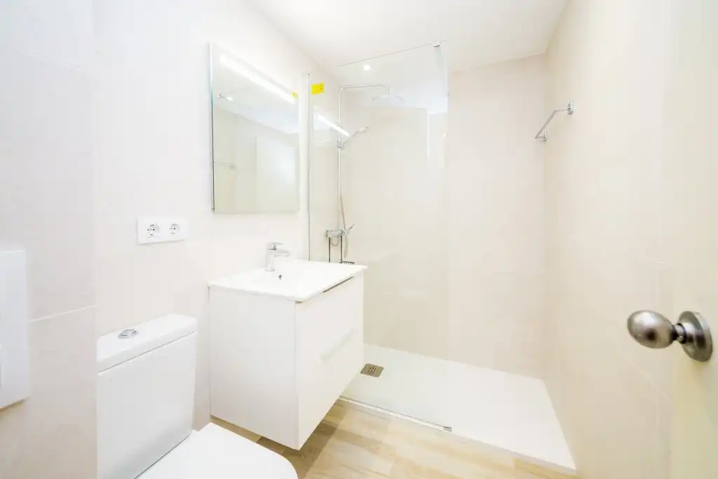 Bany de Apartament en venda en Castell d'Aro, Platja d'Aro i s'Agaró amb Calefacció, Terrassa i Moblat