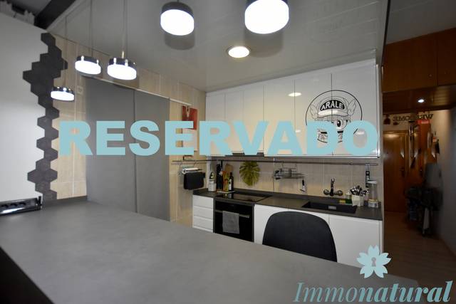 Piso en Venta en Passeig de la Zona Franca en La Marina del Prat Vermell