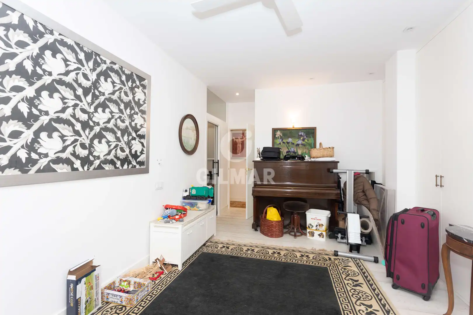 Piso en venta en Madrid con Calefacción y Balcón