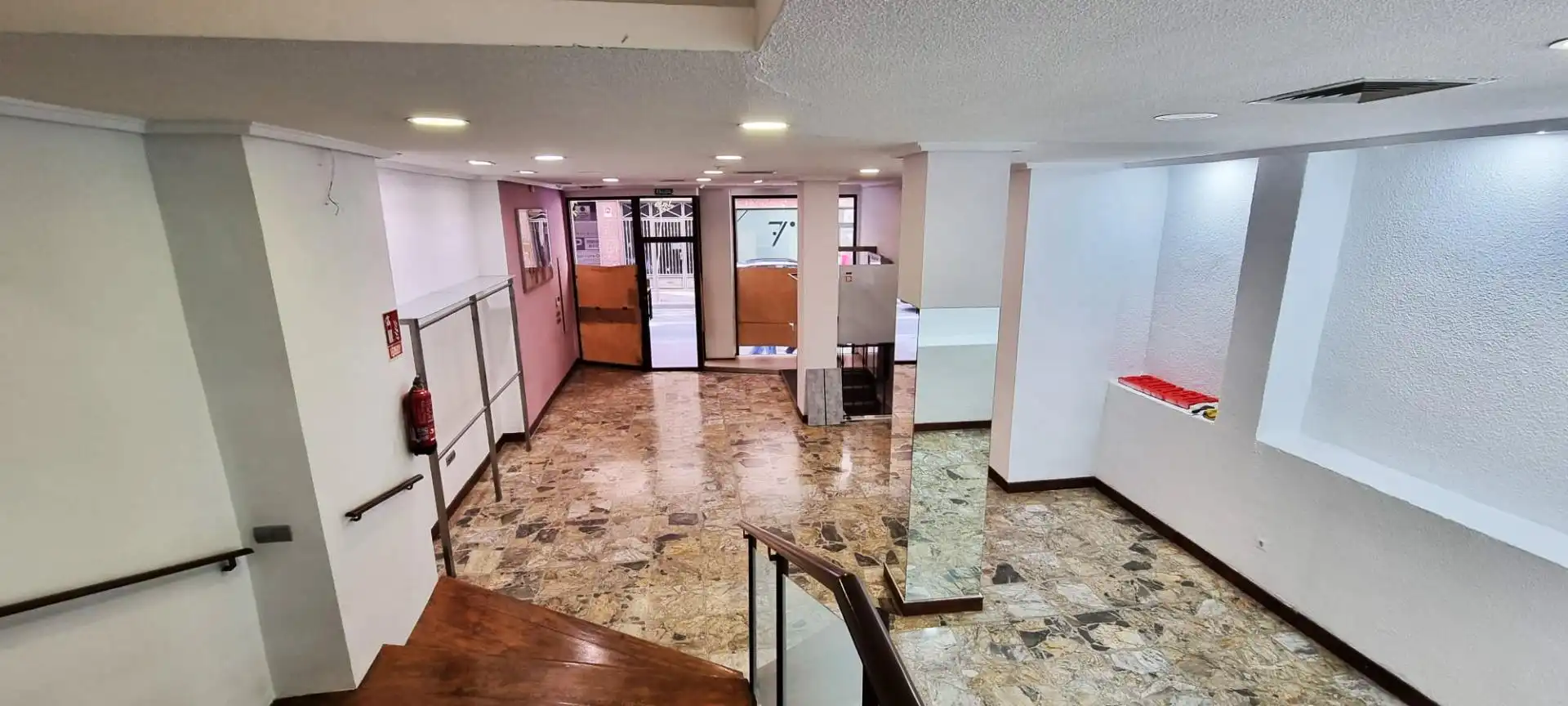 Geschaftsraum zur Miete in Elche / Elx mit Klimaanlage