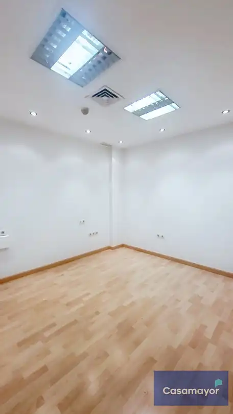 Local comercial de lloguer a Calle Asturias 2, imagen 42