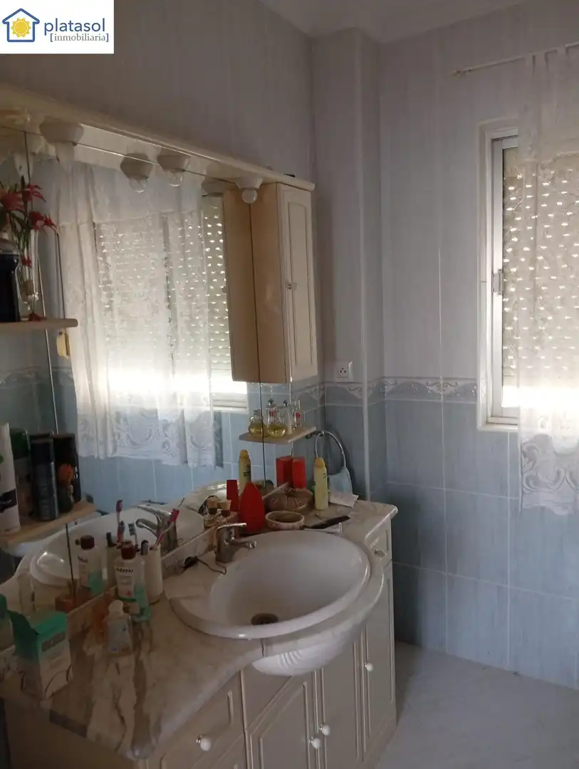 Bathroom of Flat for sale in Cazalla de la Sierra, Sevilla