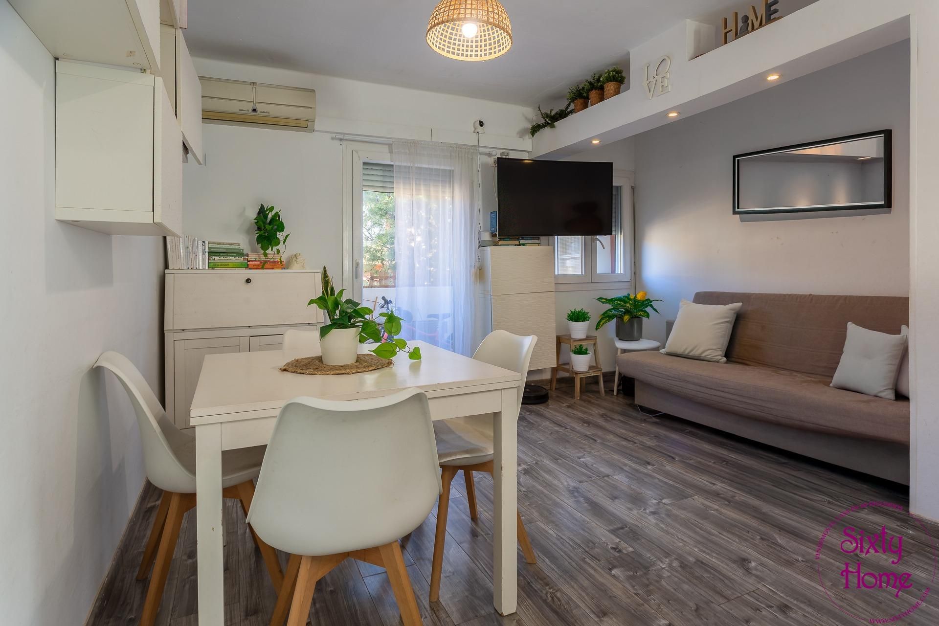 Sala d'estar de Pis en venda en  Zaragoza Capital amb Balcó