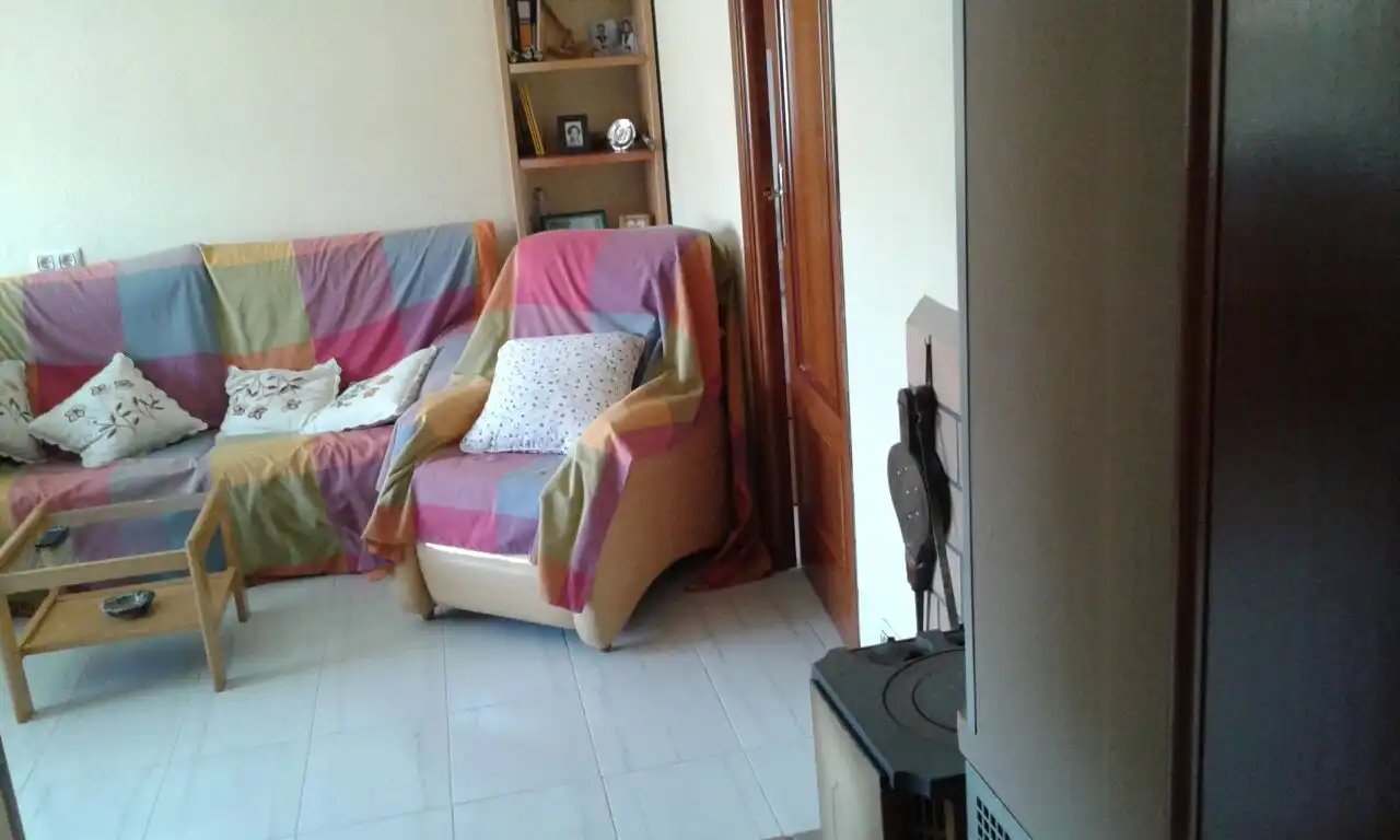 Living room of Flat for sale in Solosancho  with Heating, Terrace and Balcony