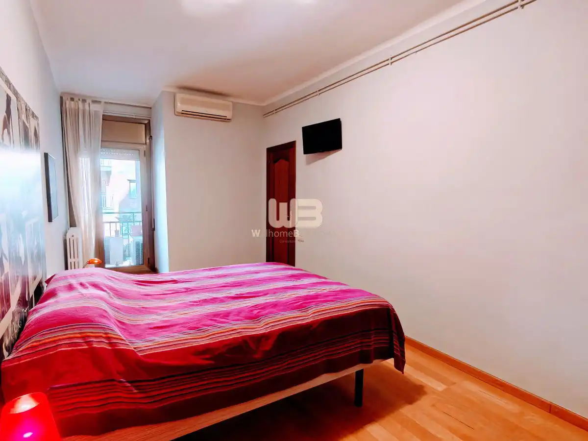 Dúplex en venta en Carrer de Provença, El Camp de l'Arpa del Clot