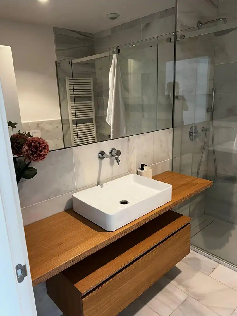 Bathroom of Apartments for sale in Santiago de Compostela   with Heating, Terrace and Storage room