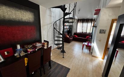 Attic for sale in Parla  with Air Conditioner and Heating
