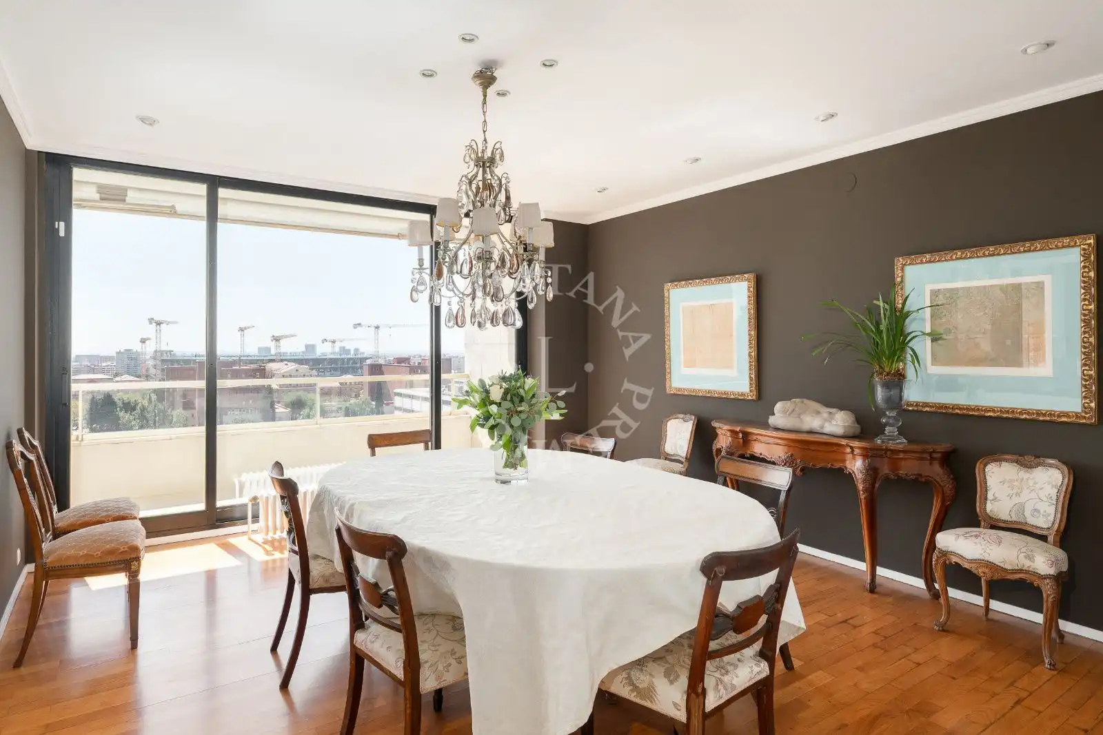 Esszimmer von Dachboden zum Verkauf in Barcelona mit Terrasse, Abstellraum und Schwimmbad