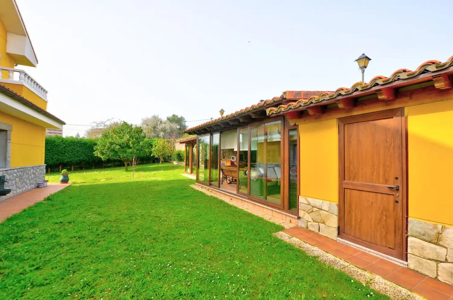 Jardín de Casa o chalet en venta en Avilés con Calefacción, Terraza y Trastero