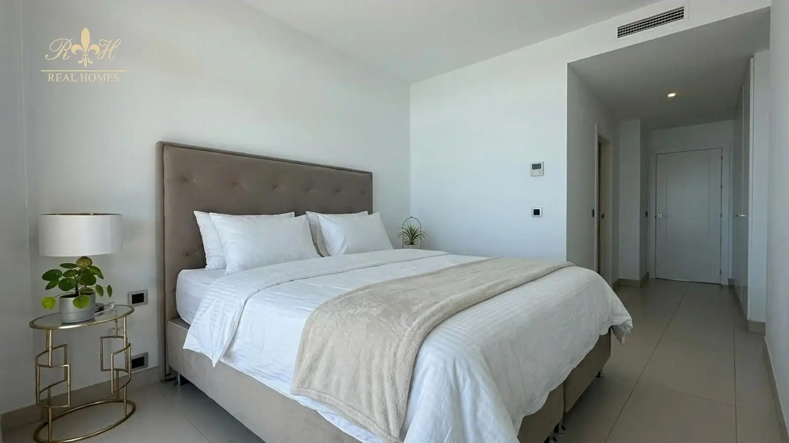 Bedroom of Flat for rent in Benidorm  with Air Conditioner, Heating and Terrace